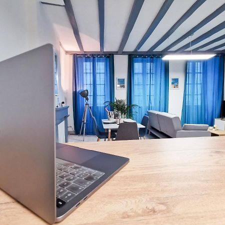 Appartement Ma Douce Charente - Superbe T3 Design Et Fonctionnel - Hyper Centre A Saintes Exterior foto