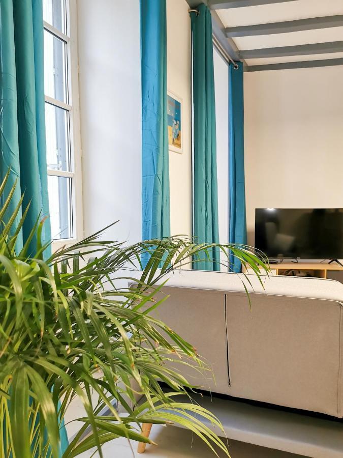 Appartement Ma Douce Charente - Superbe T3 Design Et Fonctionnel - Hyper Centre A Saintes Exterior foto