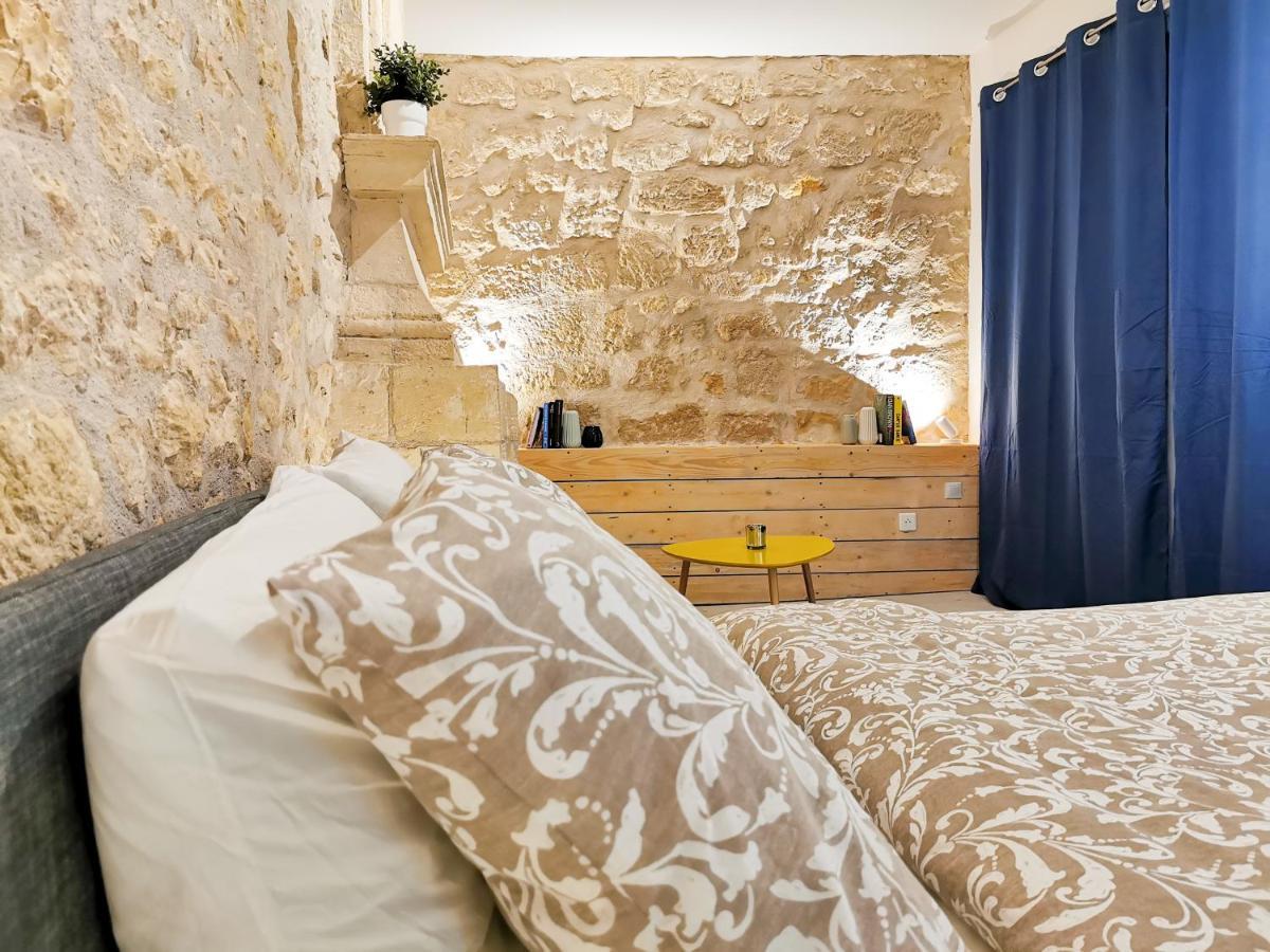 Appartement Ma Douce Charente - Superbe T3 Design Et Fonctionnel - Hyper Centre A Saintes Exterior foto