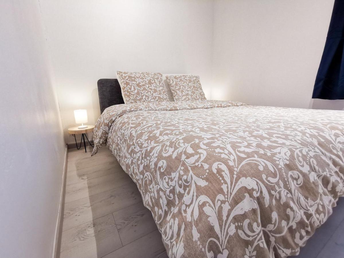 Appartement Ma Douce Charente - Superbe T3 Design Et Fonctionnel - Hyper Centre A Saintes Exterior foto